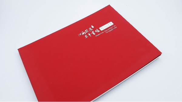 畫冊印刷，企業(yè)展示品牌介紹產(chǎn)品的必備工具-古得堡印刷